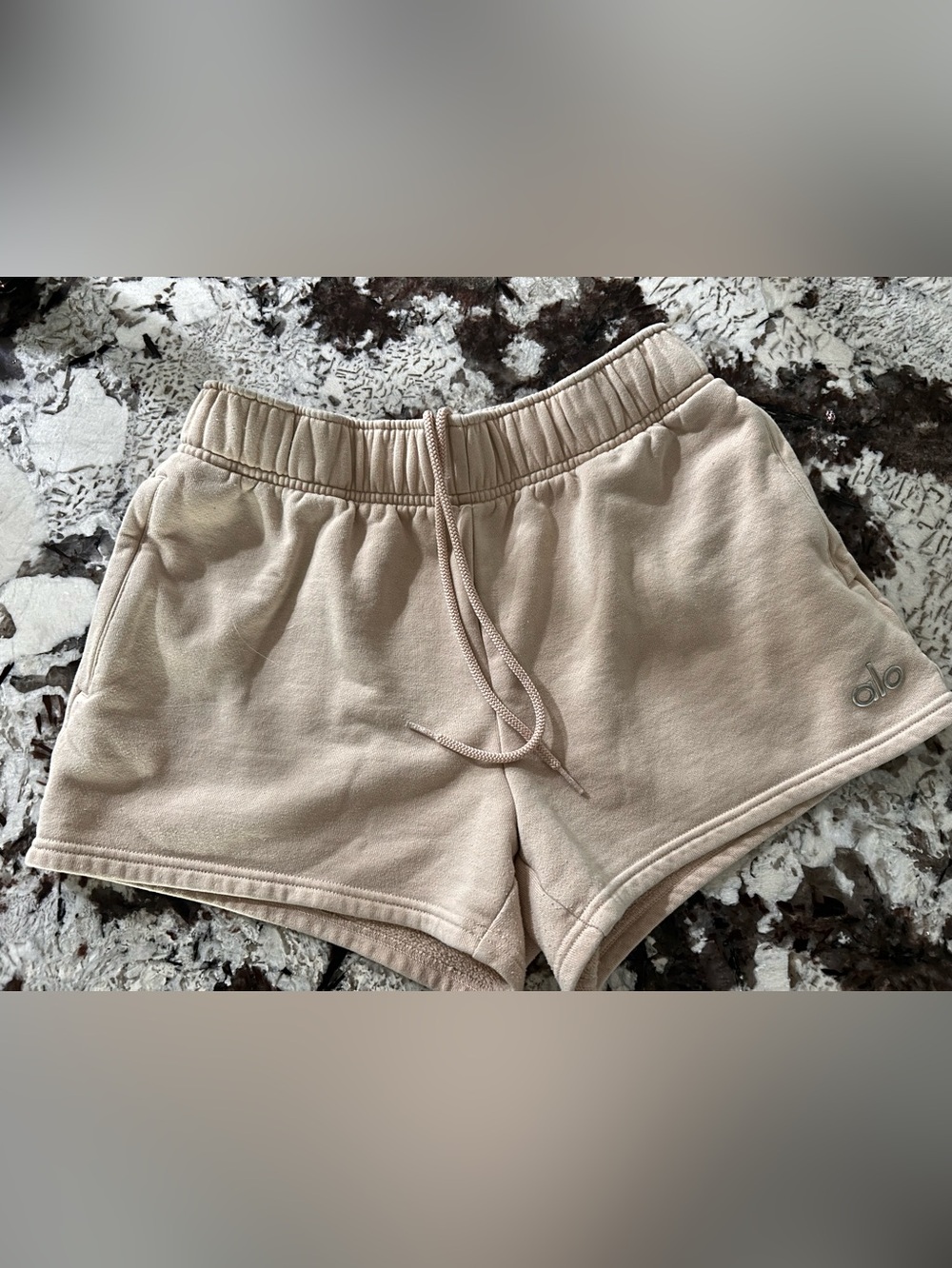 ALO Yoga Accolade shorts